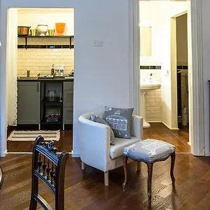 Interno Degobbi Reggio nell'Emilia